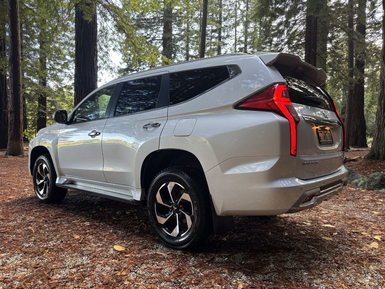 Vehicle image 5