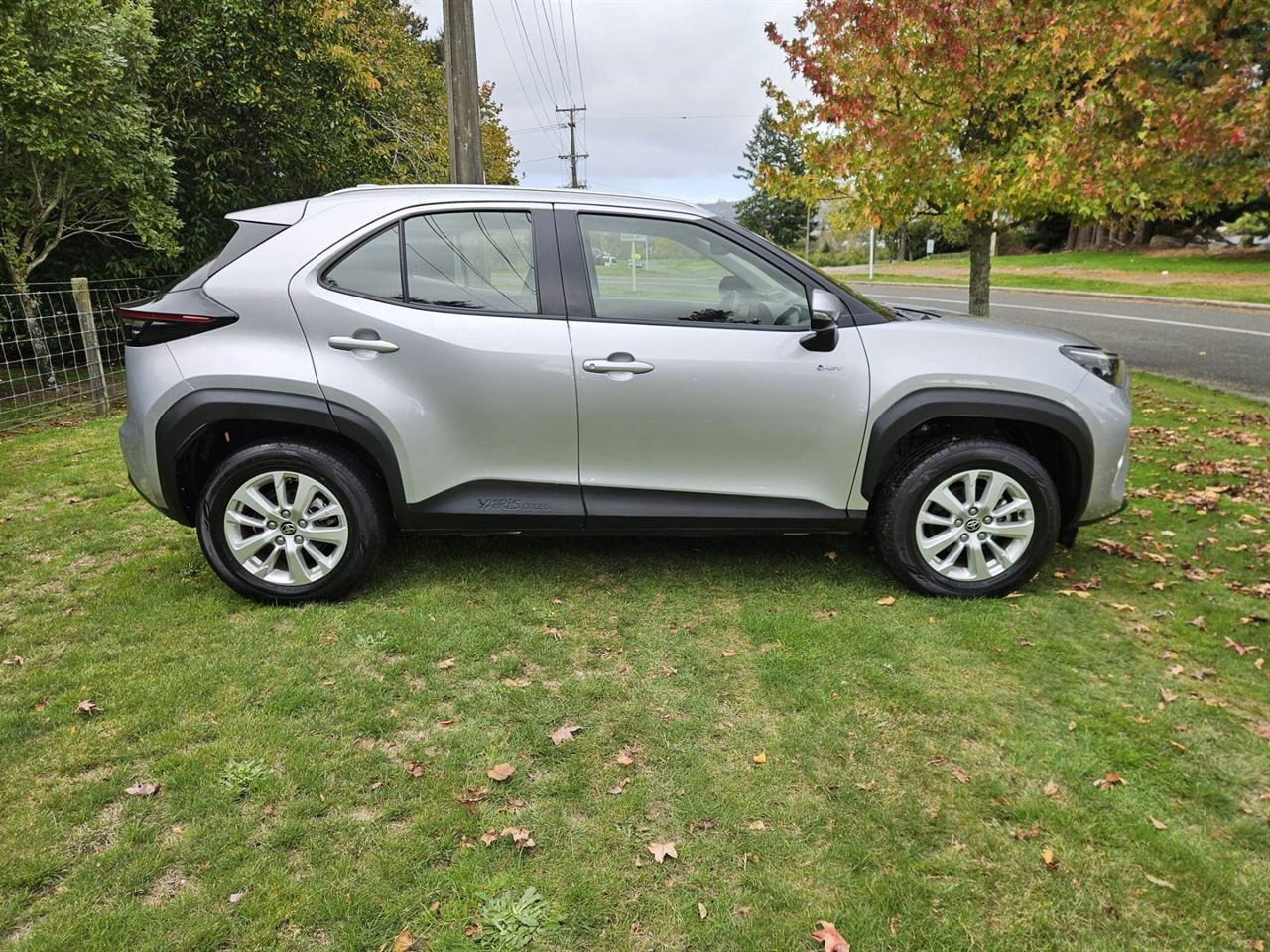 Vehicle image 4