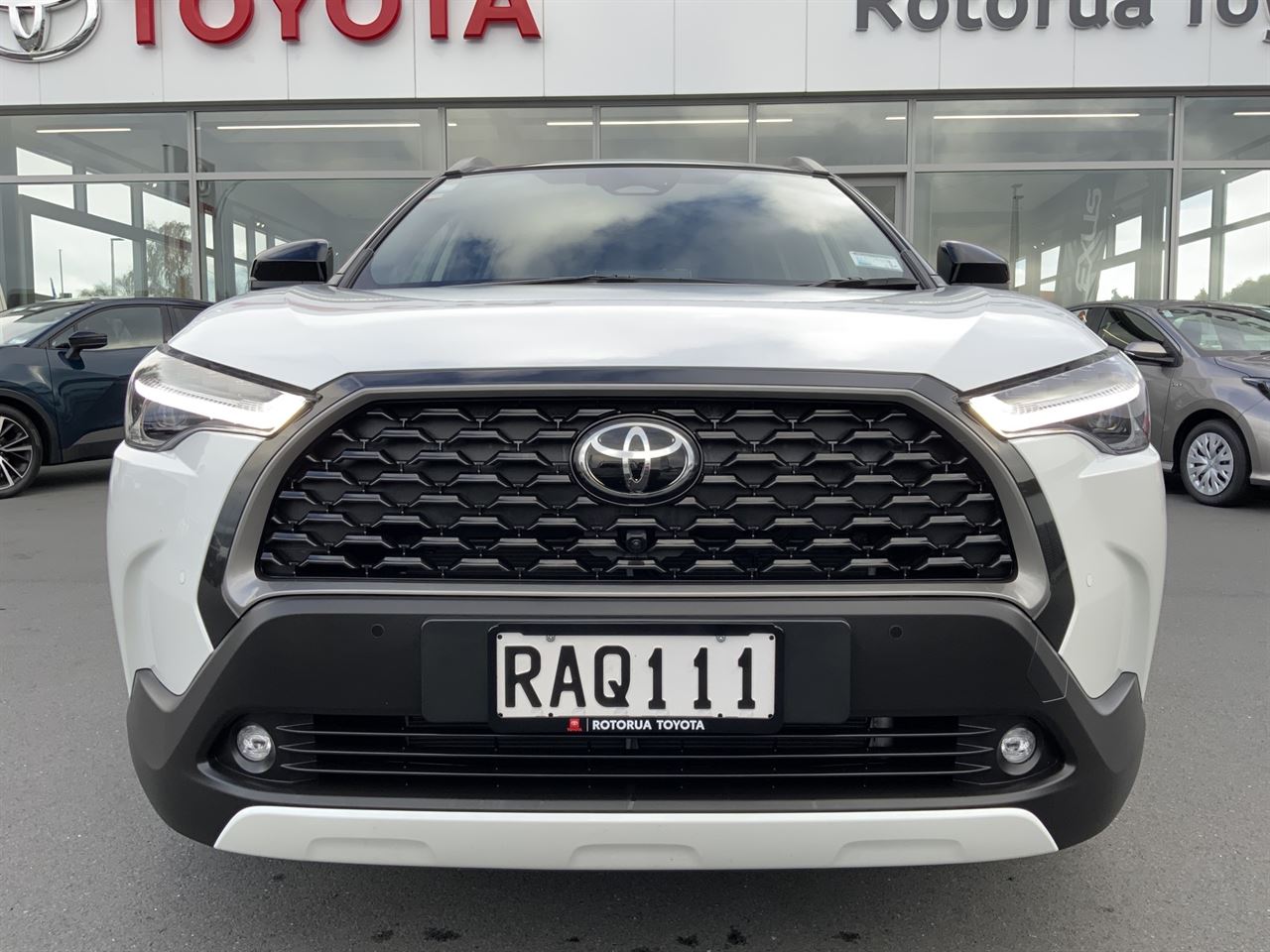 Vehicle image 3