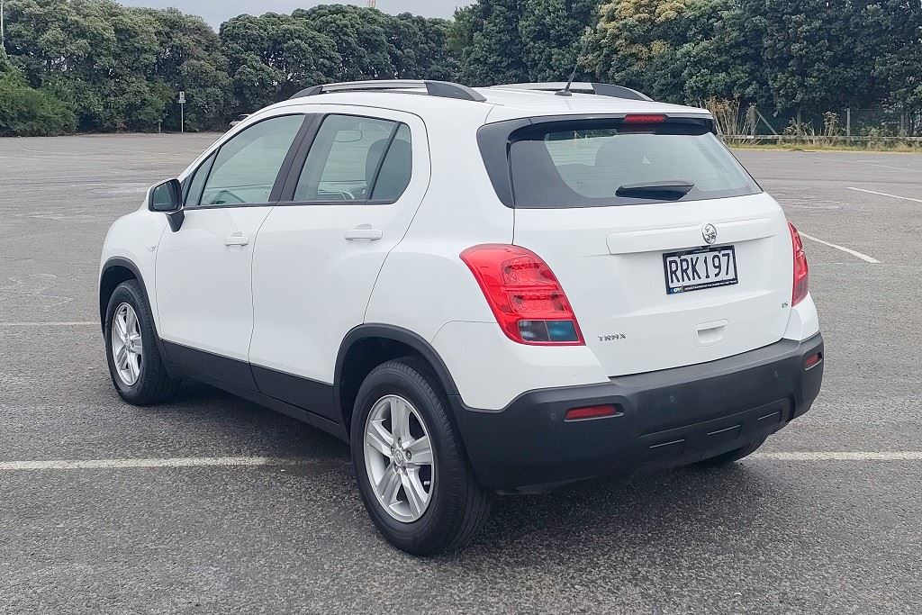 Vehicle image 4