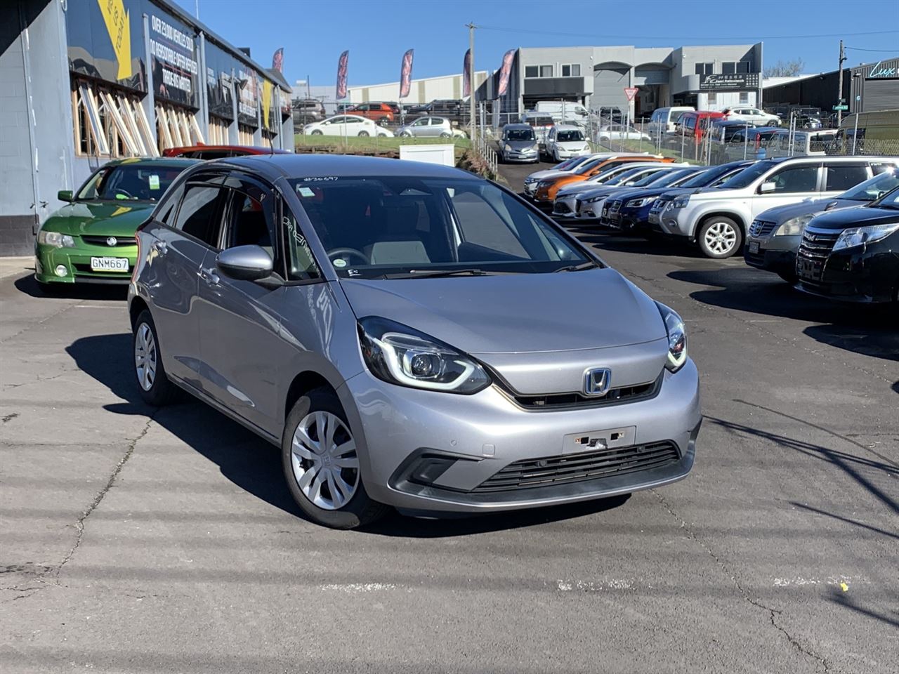 Vehicle image 5