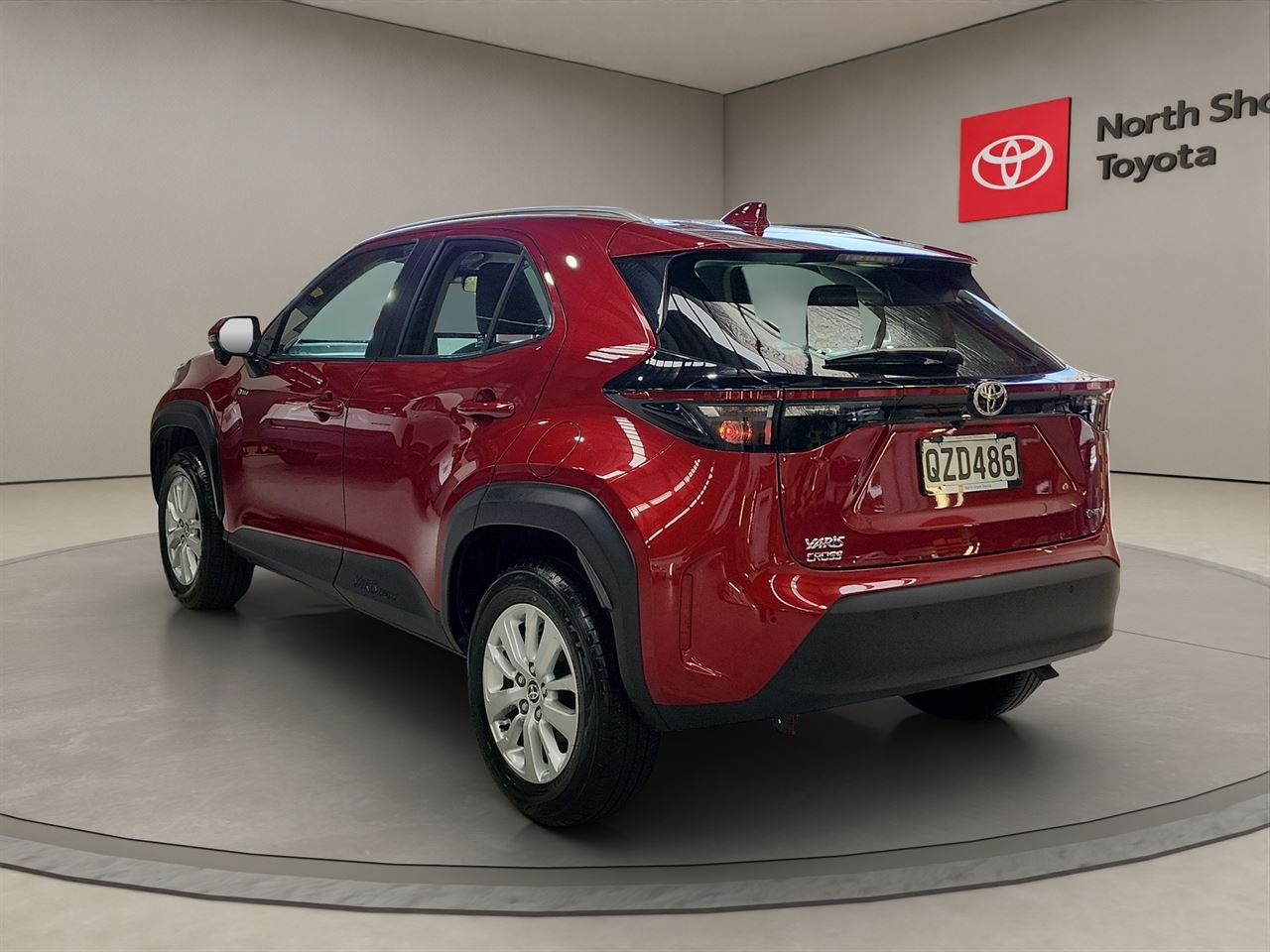 Vehicle image 5