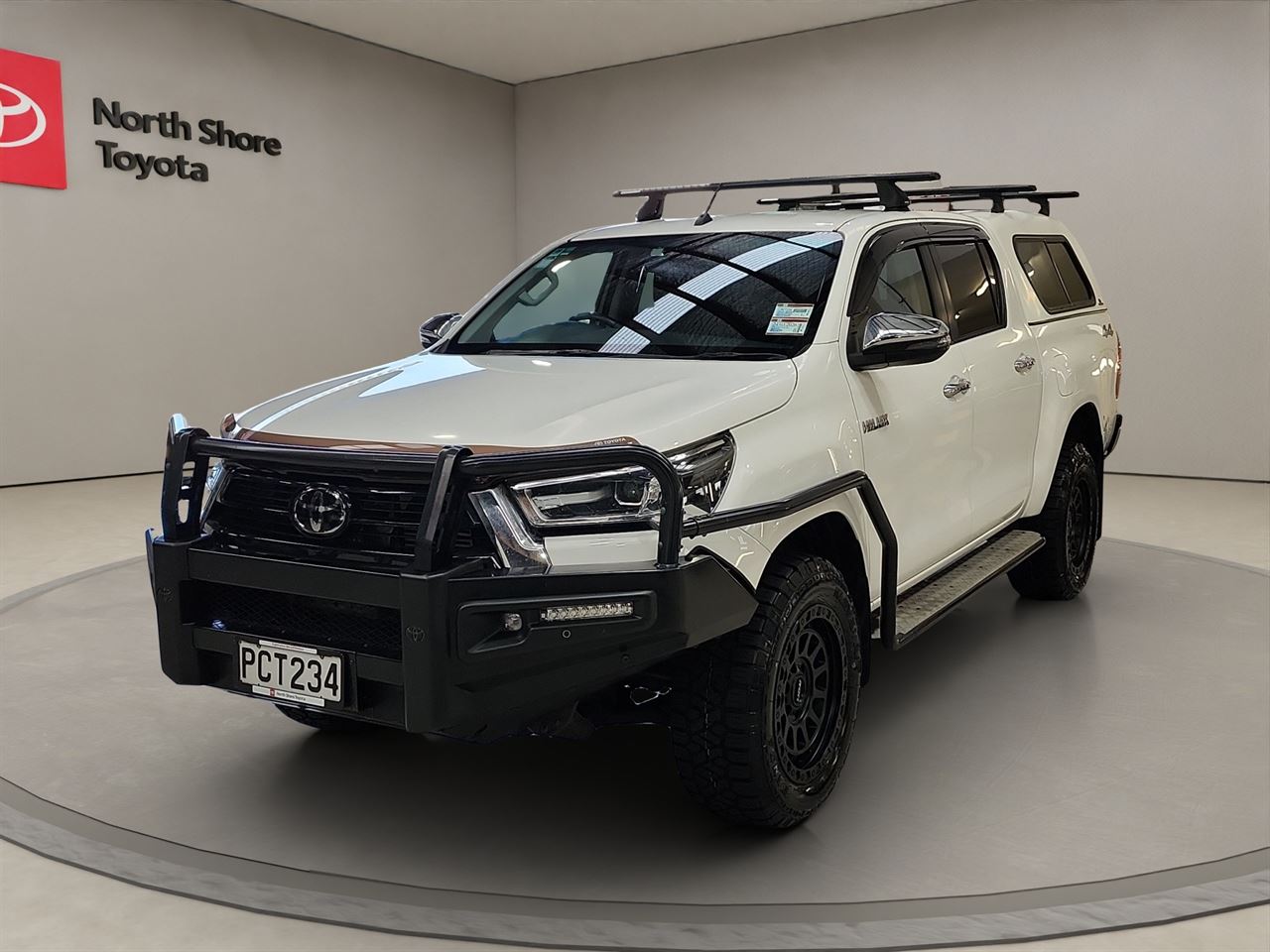 Vehicle image 3