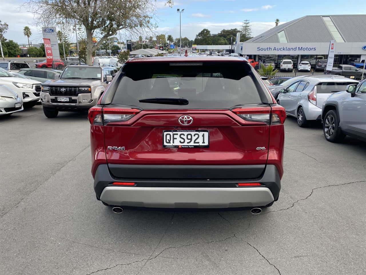 Vehicle image 3