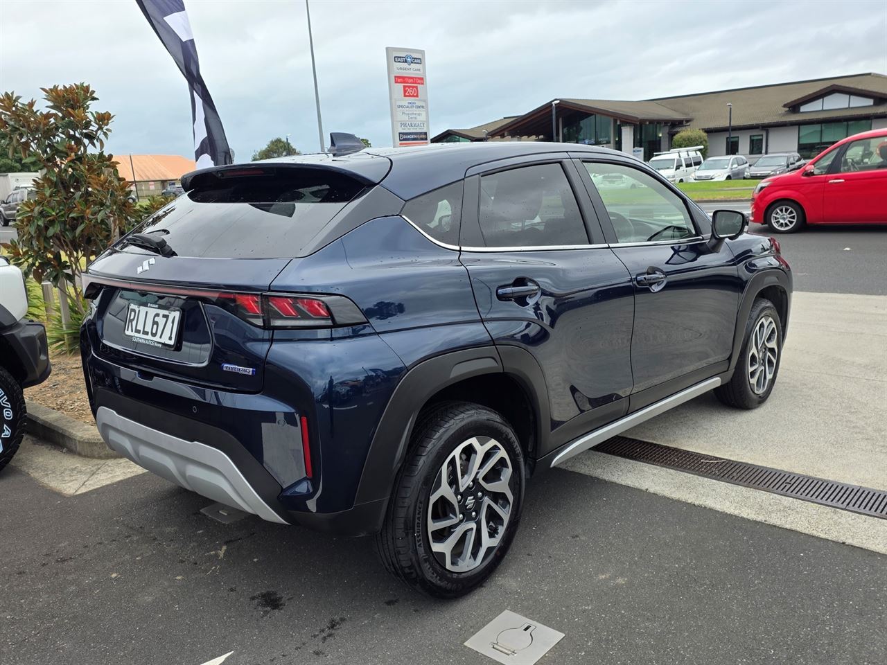 Vehicle image 5