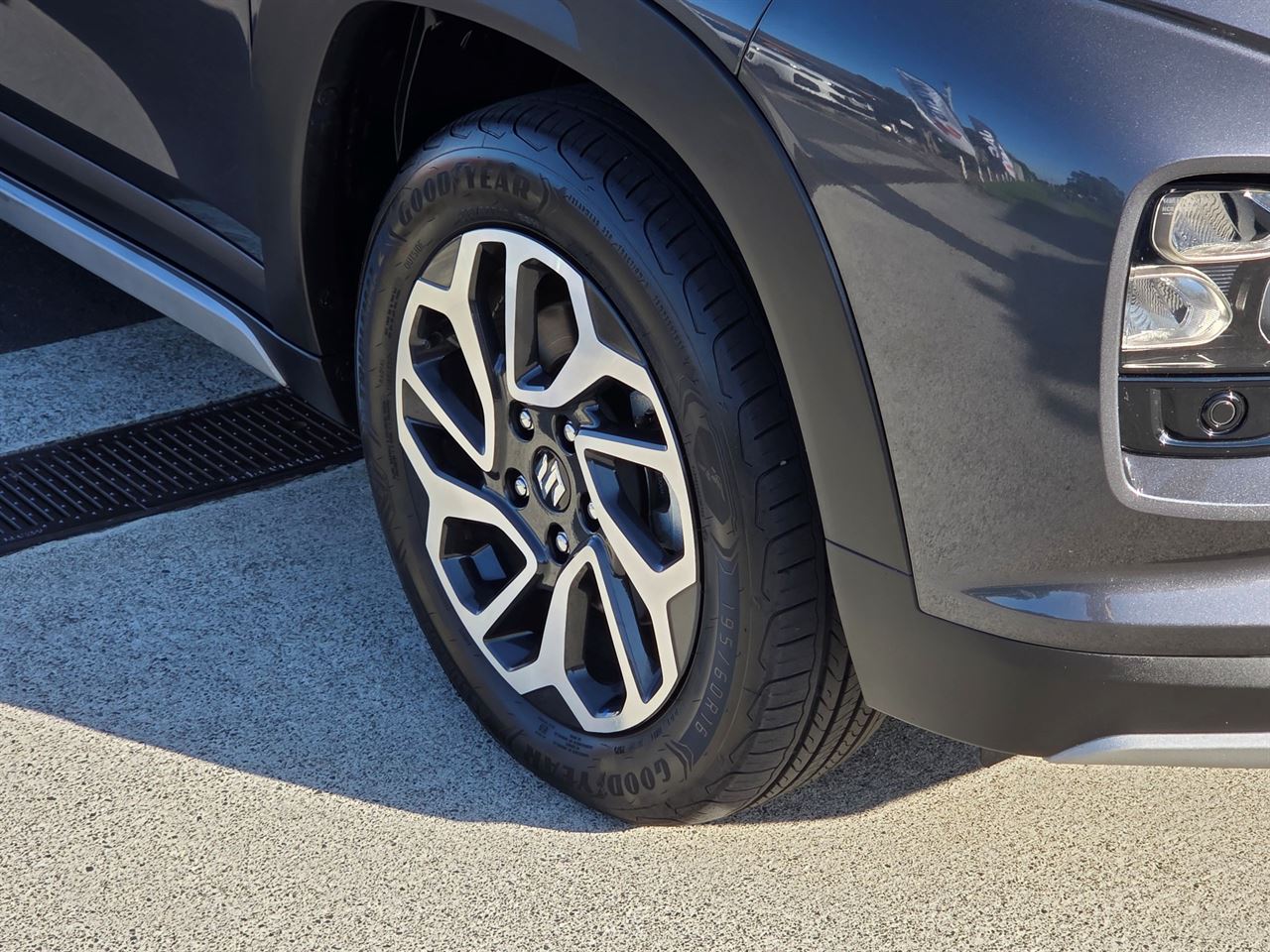 Vehicle image 2