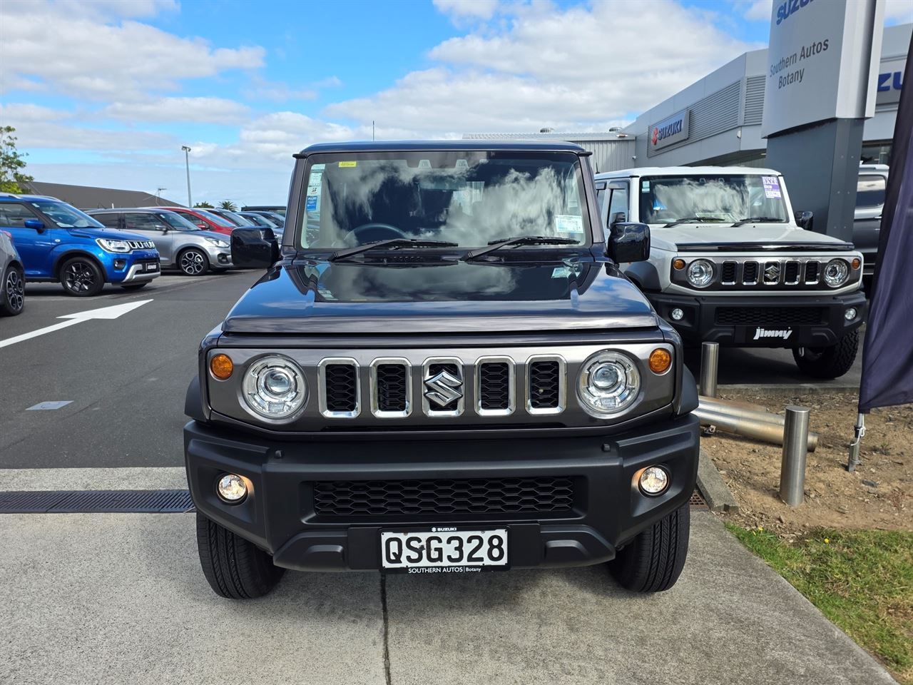 Vehicle image 3