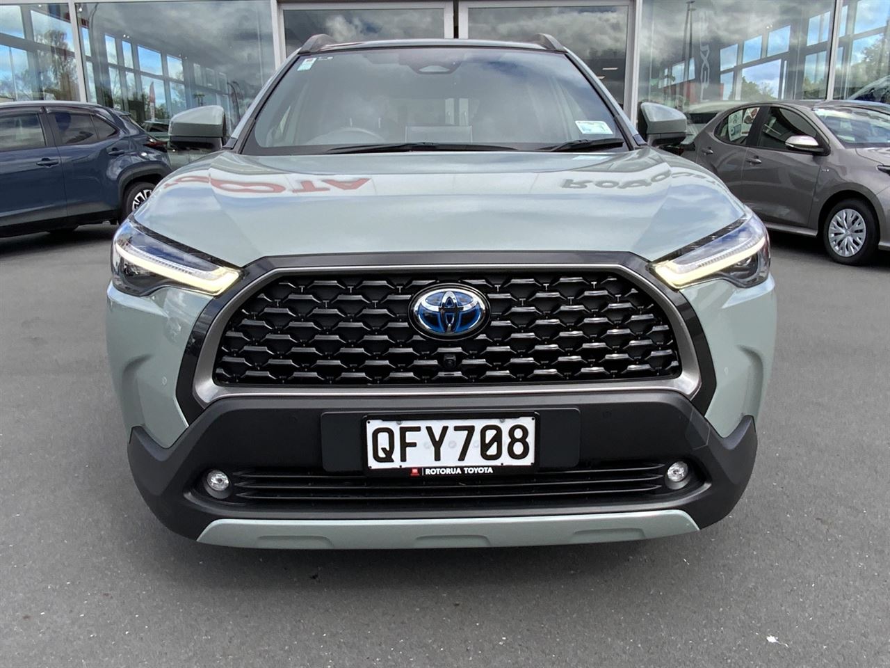 Vehicle image 2