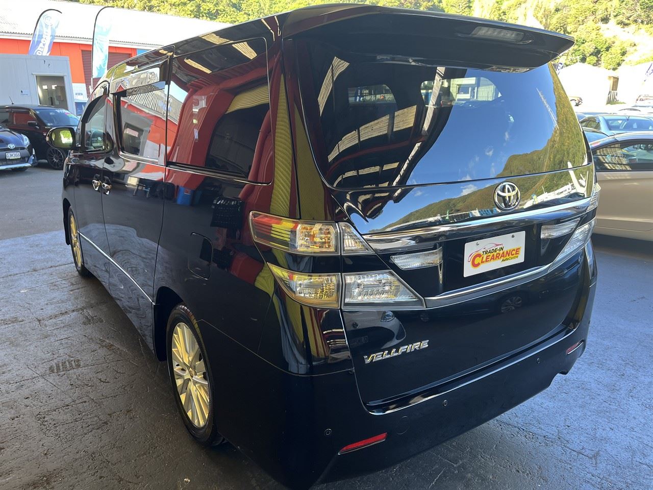 Vehicle image 4