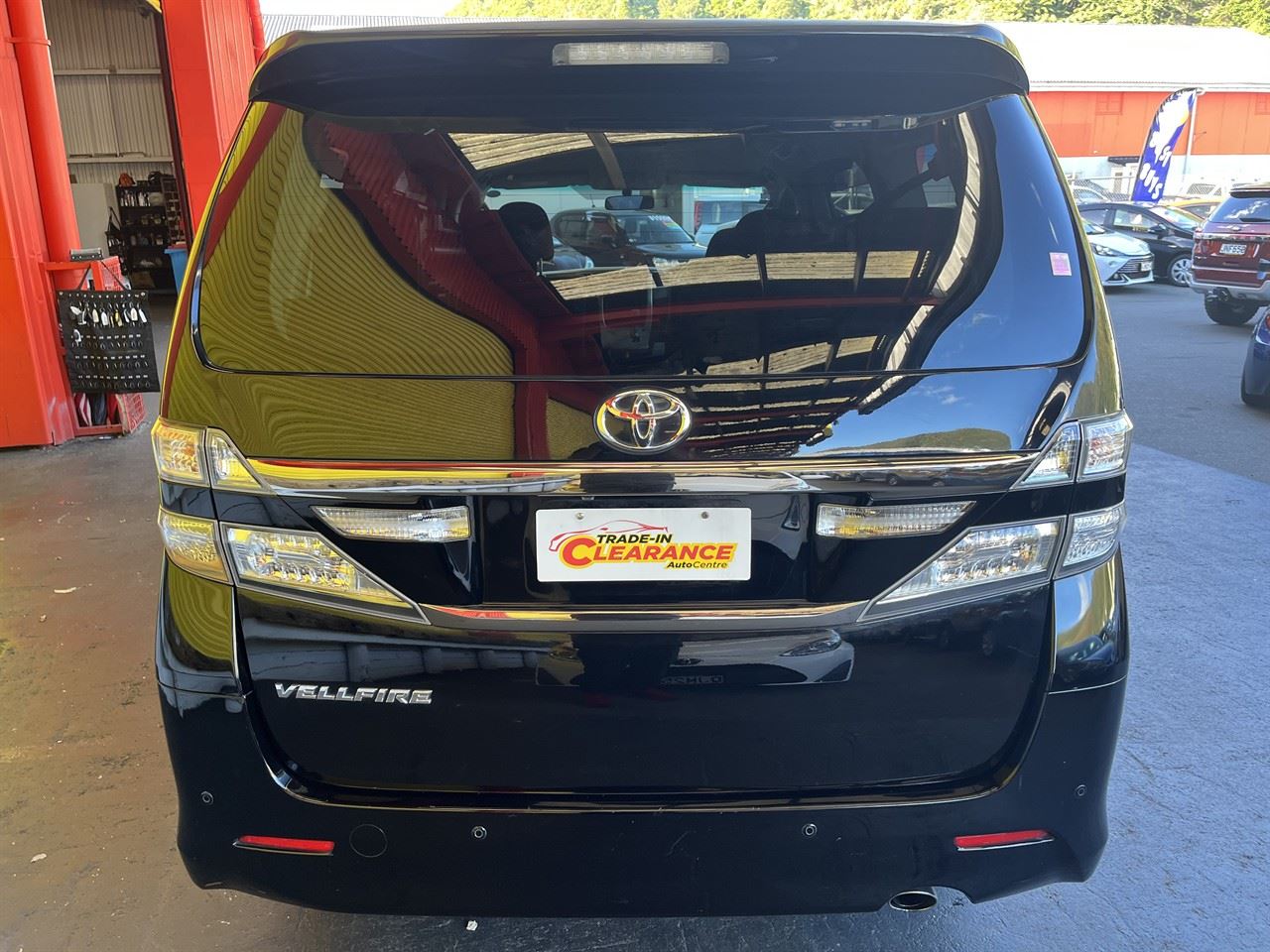 Vehicle image 5