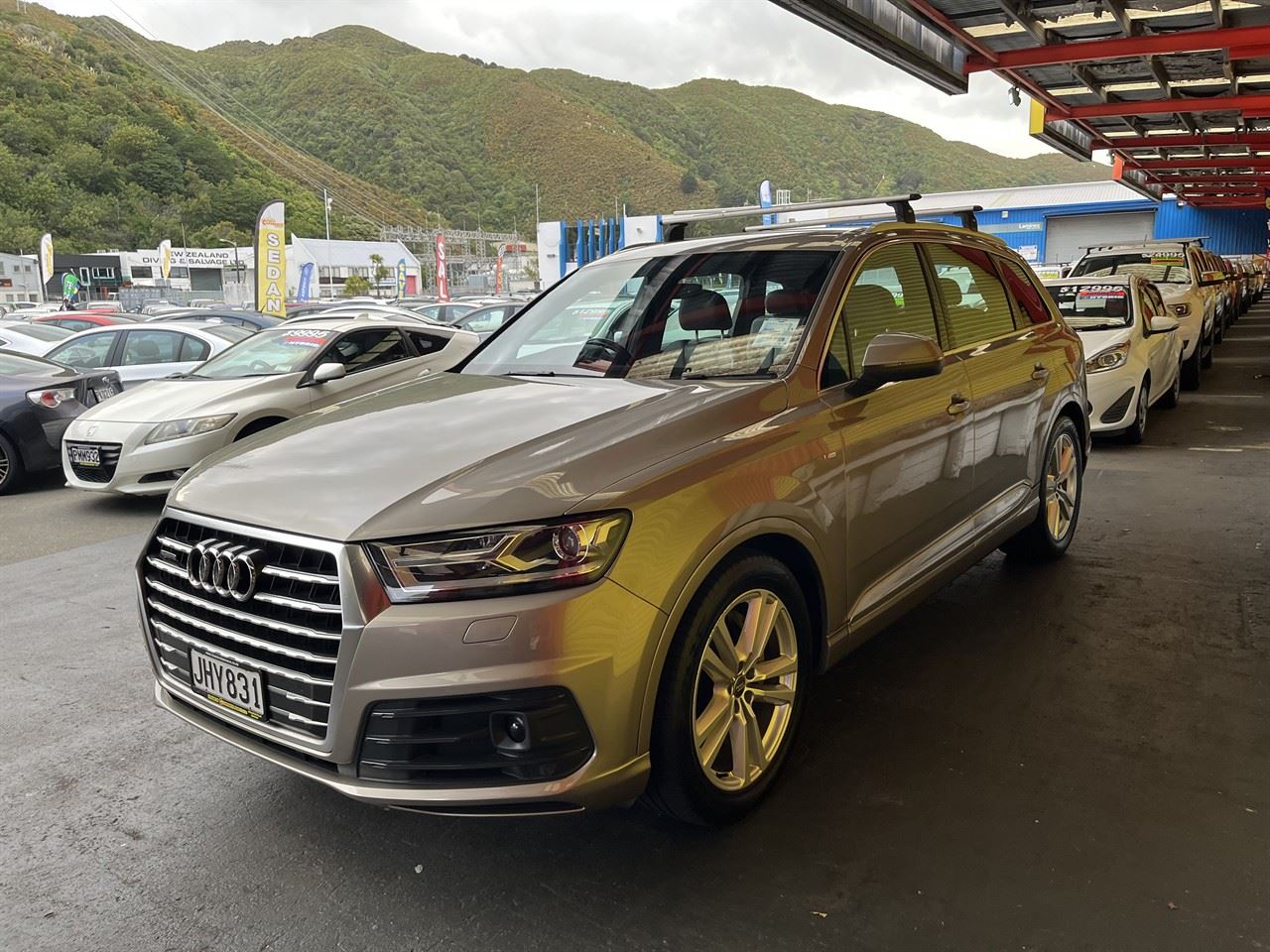 Vehicle image 3