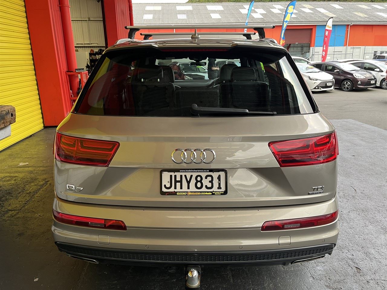 Vehicle image 5