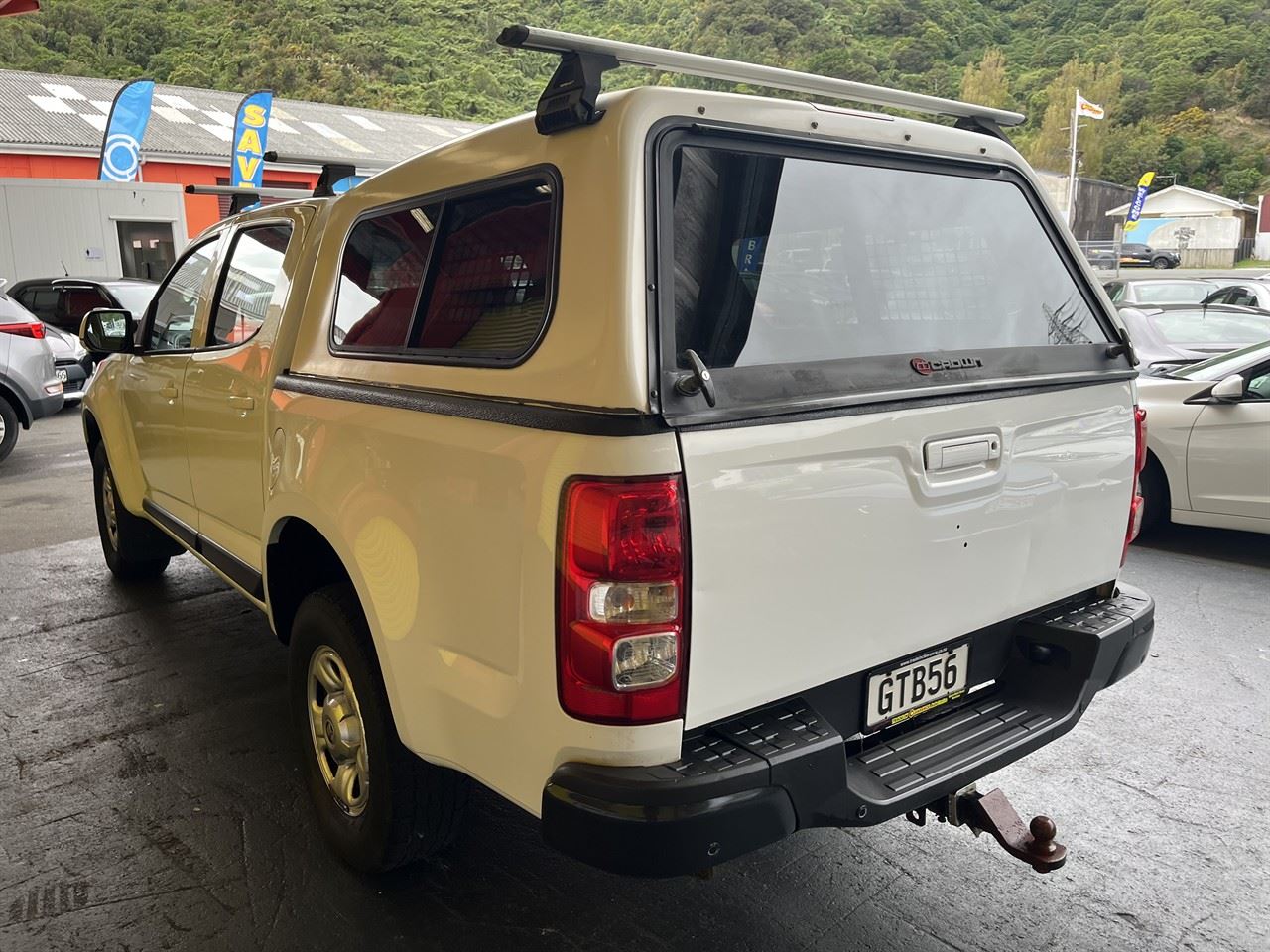 Vehicle image 4
