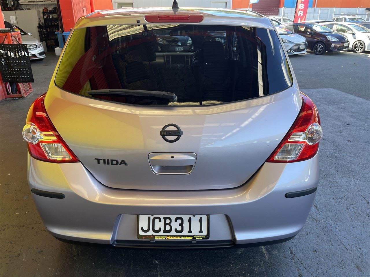 Vehicle image 5