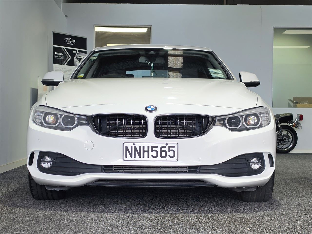 Vehicle image 4