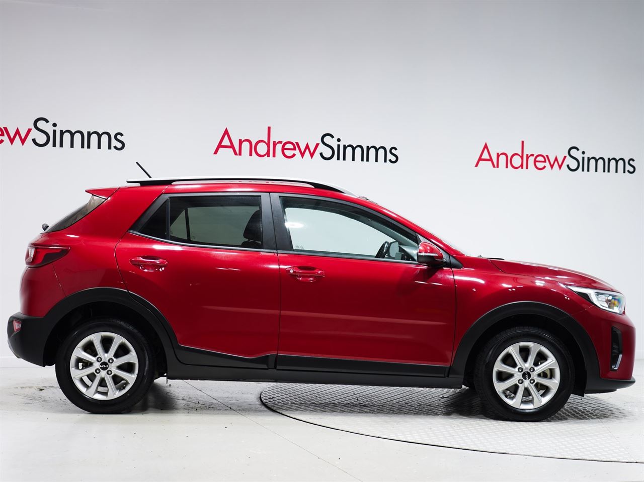Vehicle image 3