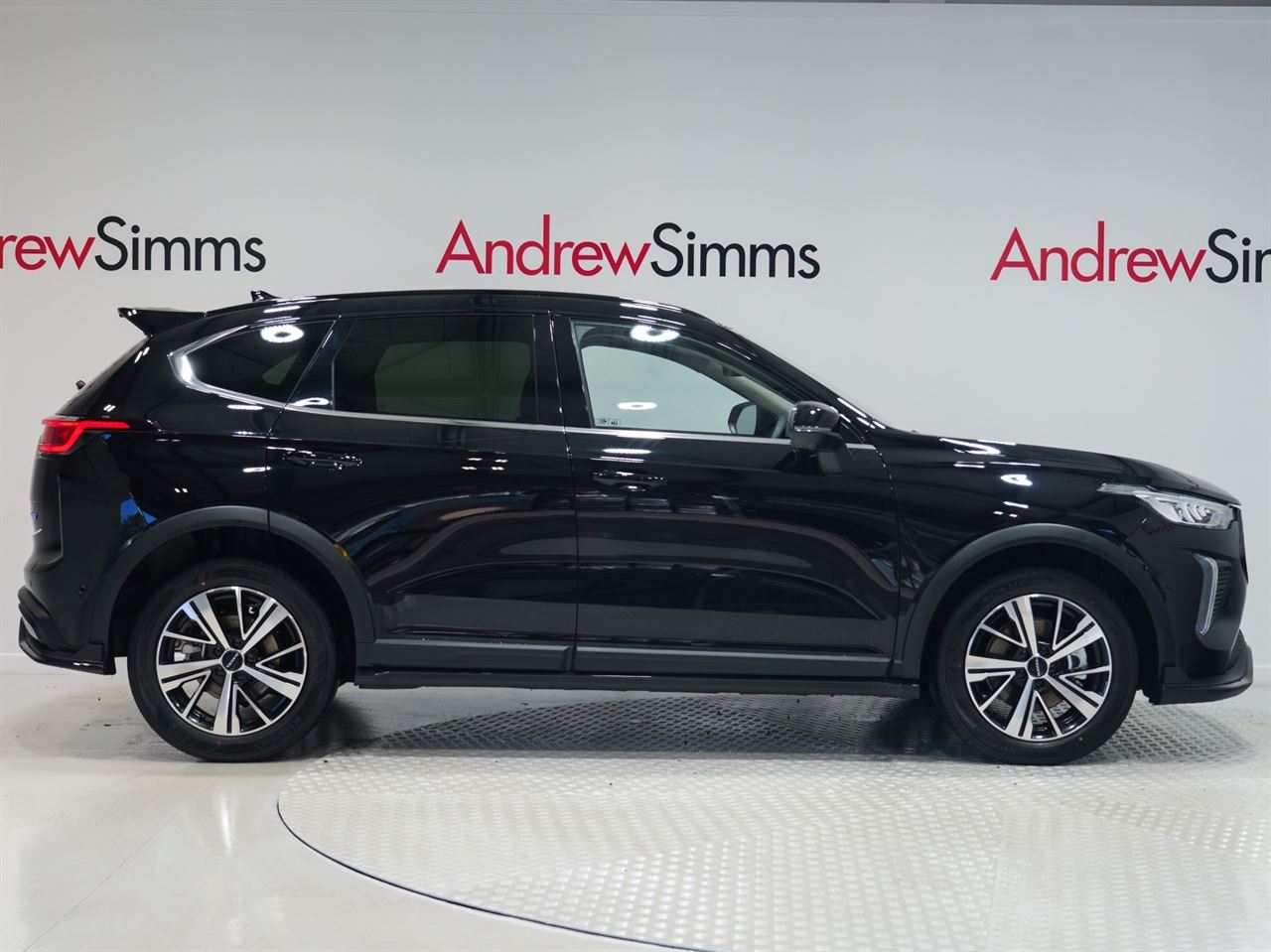 Vehicle image 3