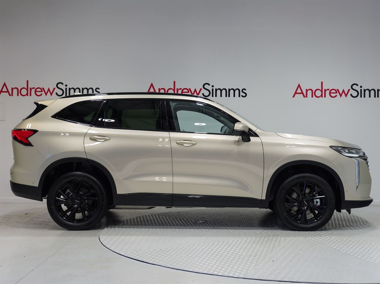 Vehicle image 3