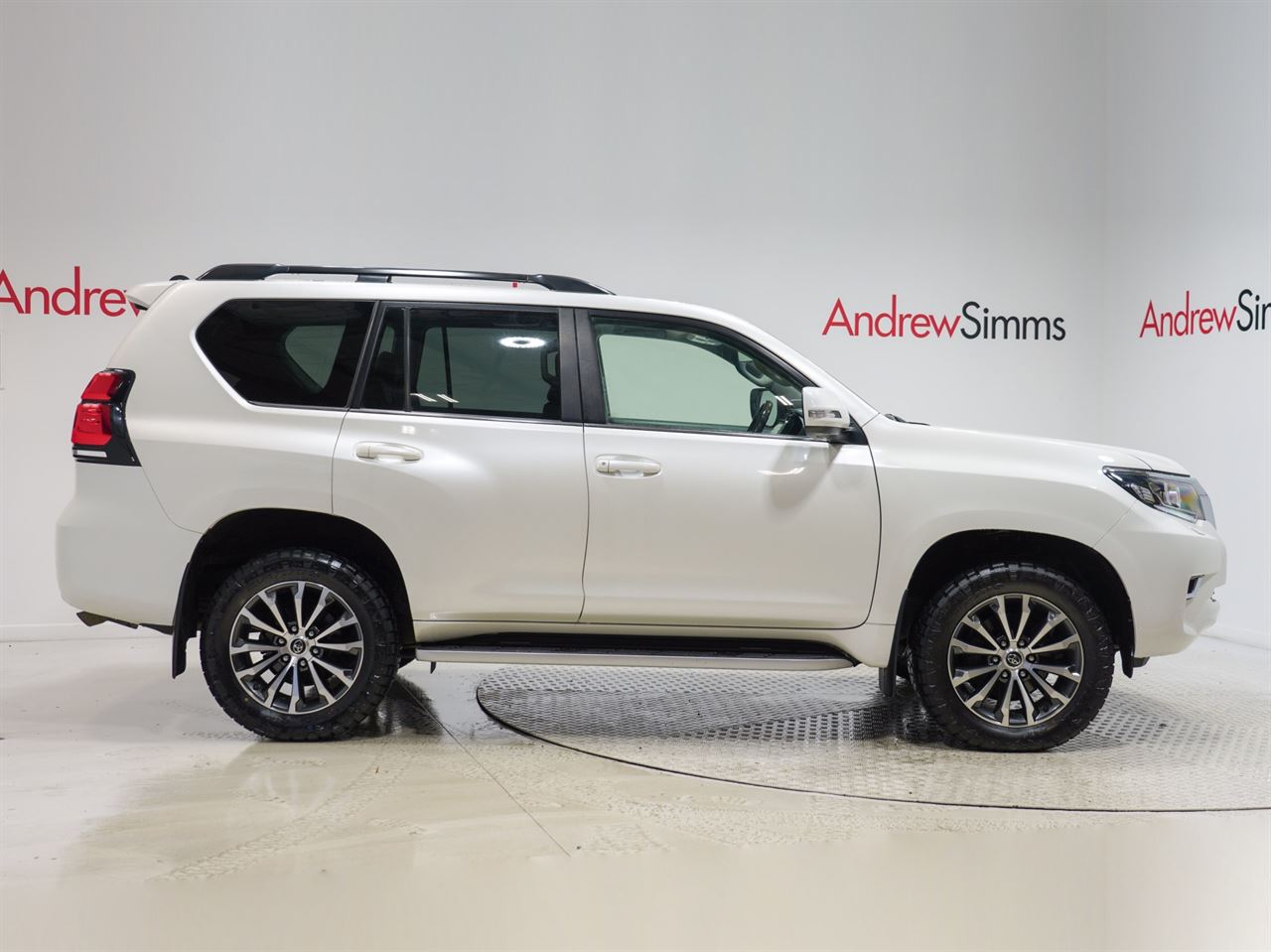 Vehicle image 3