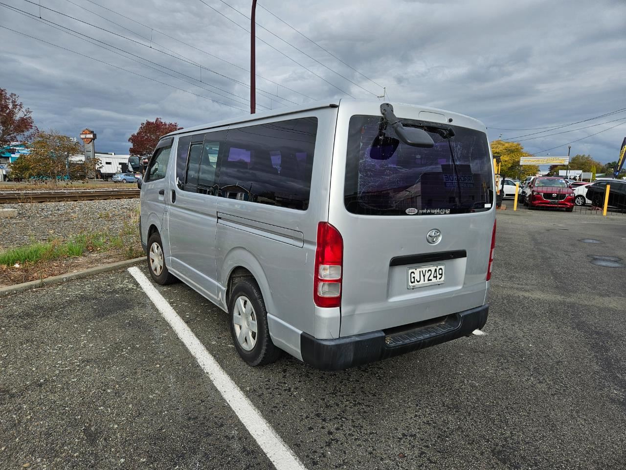 Vehicle image 4