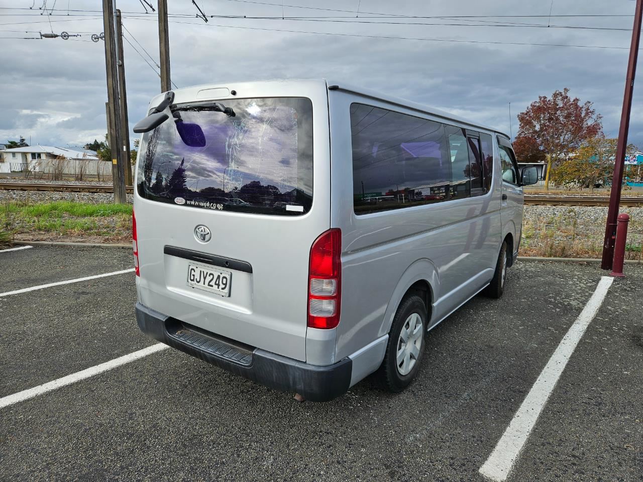 Vehicle image 5