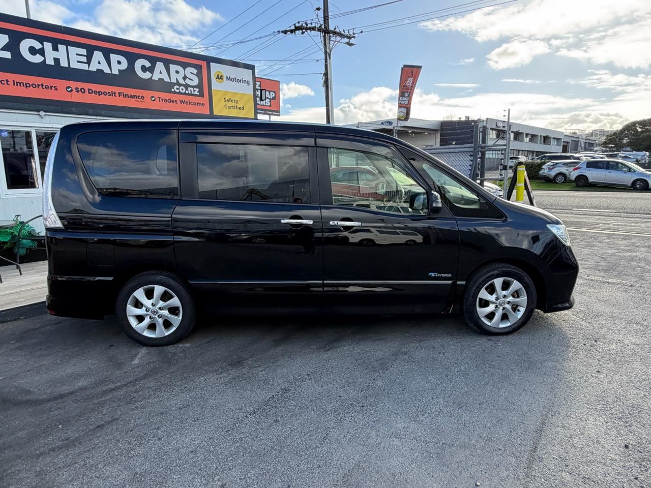 Vehicle image 5