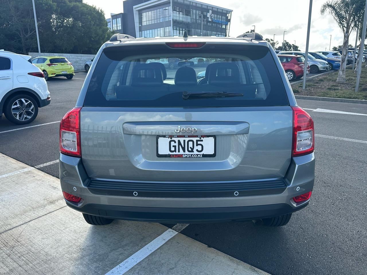Vehicle image 4