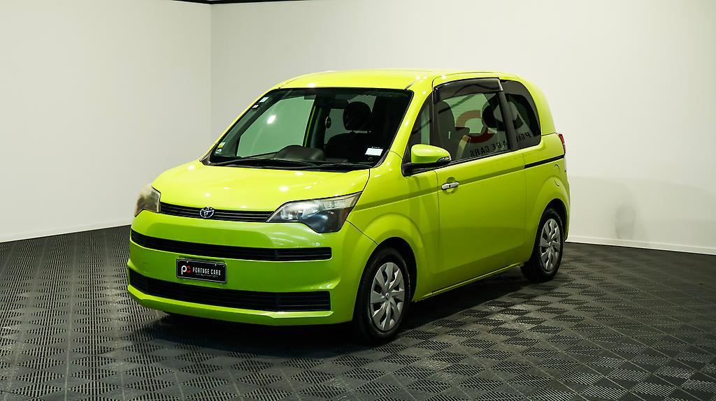 Vehicle image 3