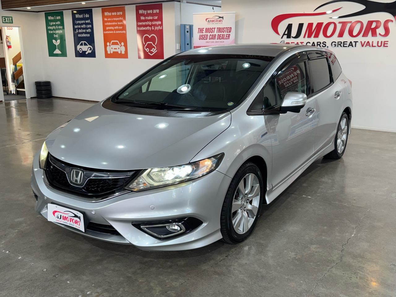 Vehicle image 3