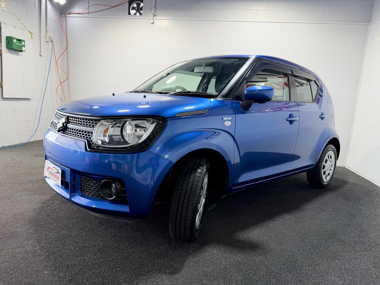 Vehicle image 3