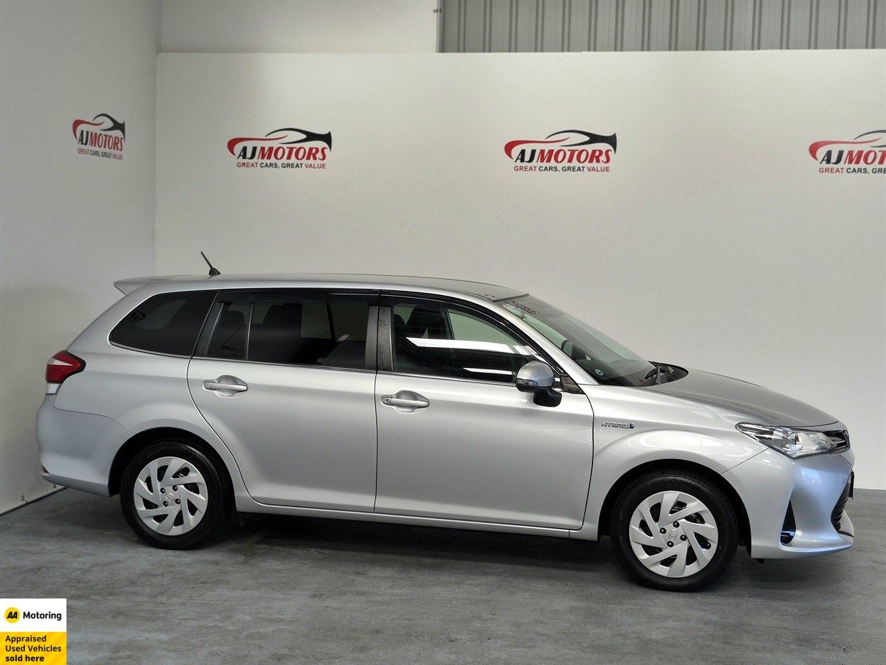 Vehicle image 3