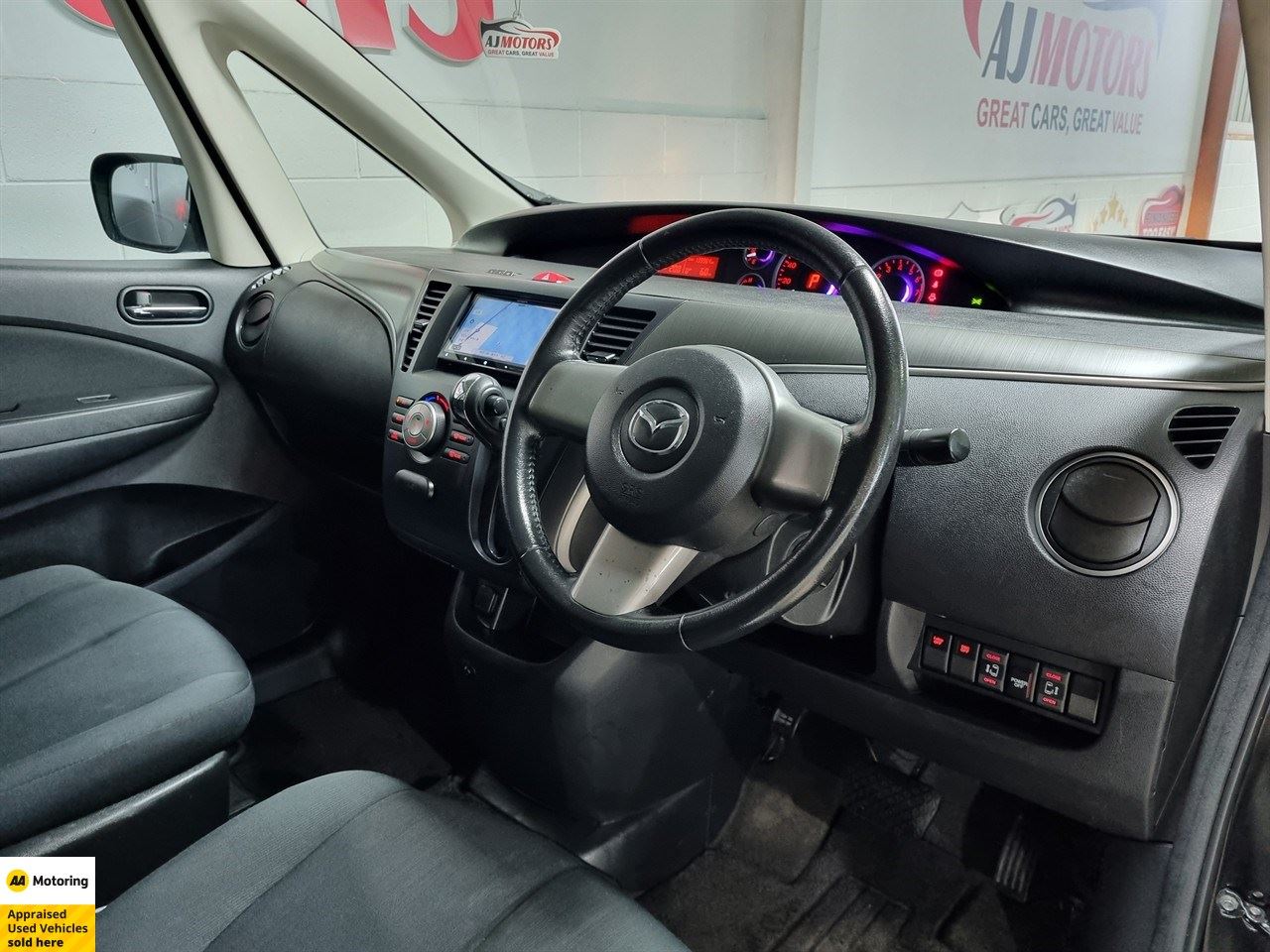 Vehicle image 3