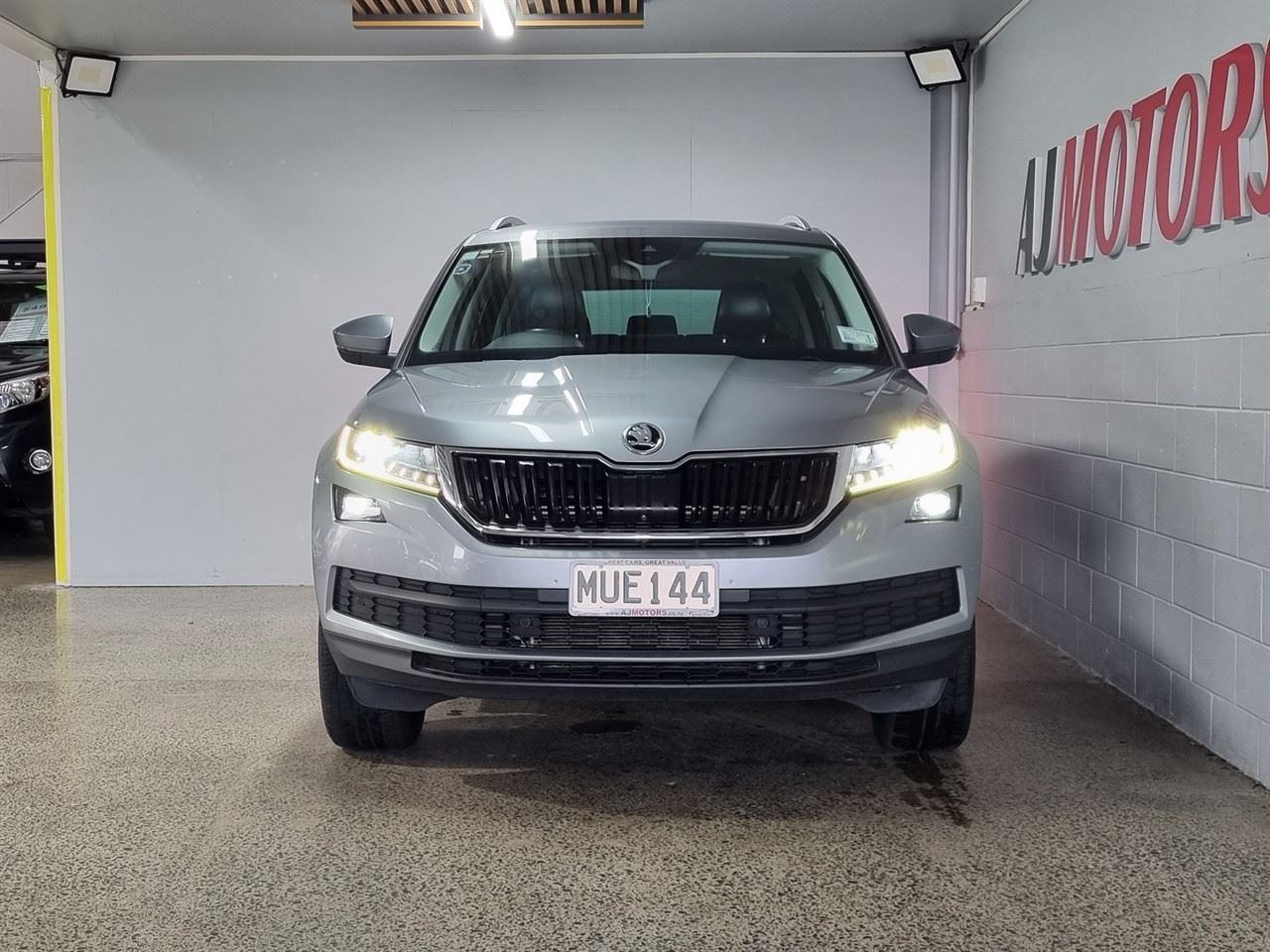Vehicle image 2