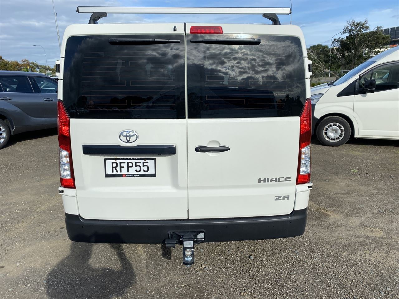 Vehicle image 4