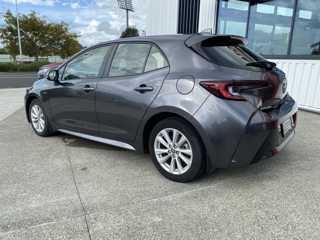 Vehicle image 3