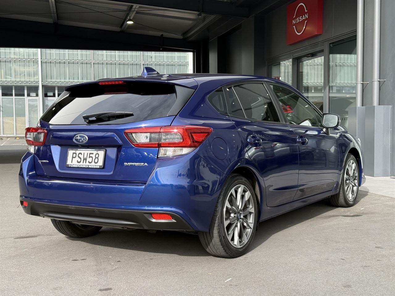Vehicle image 5