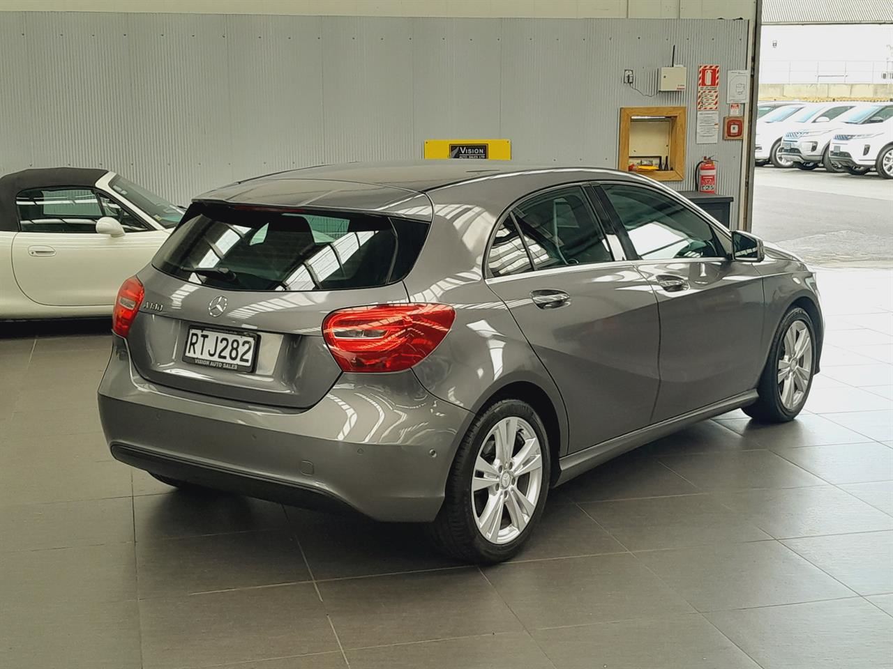 Vehicle image 4