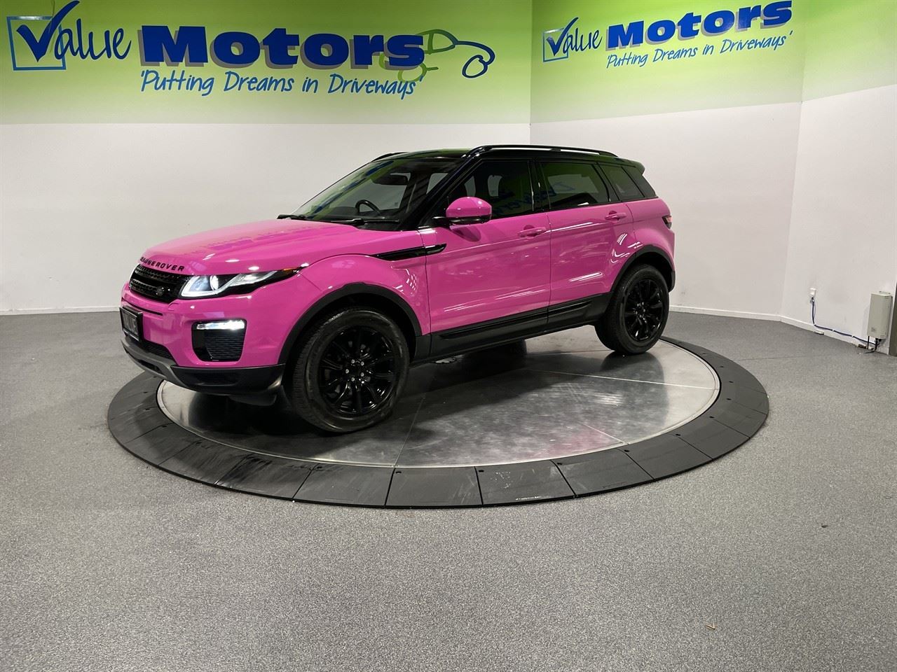 Vehicle image 3