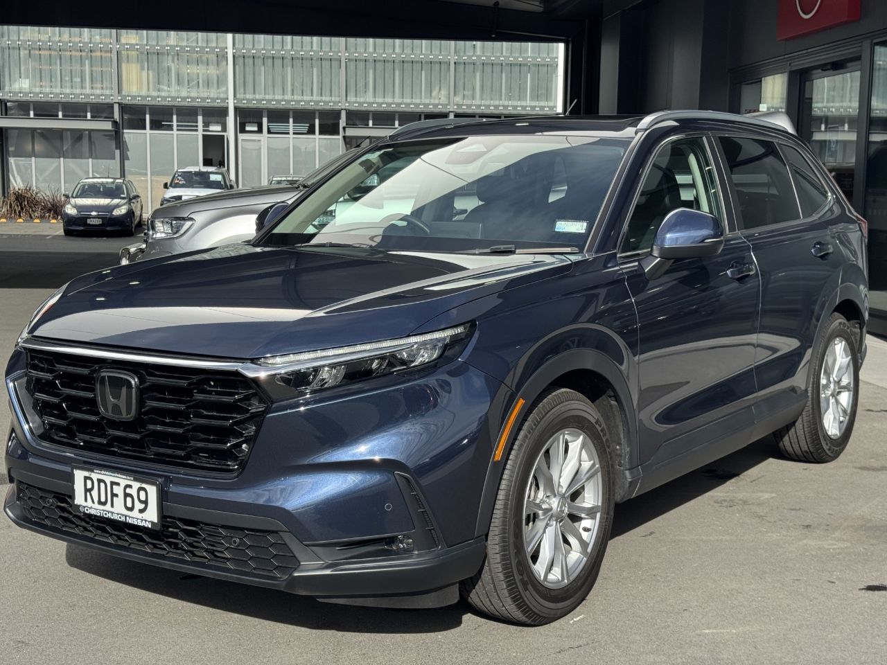 Vehicle image 3