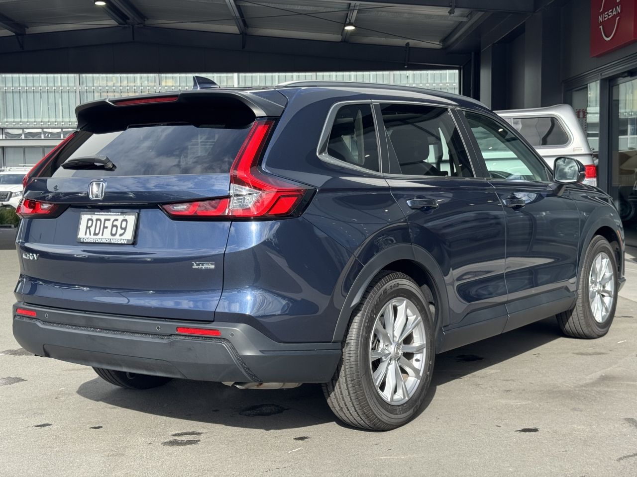 Vehicle image 4
