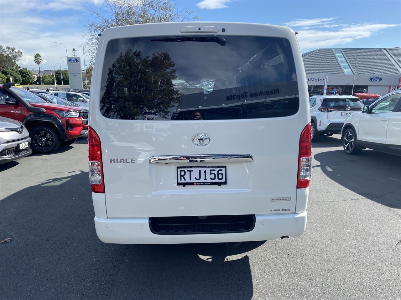 Vehicle image 3