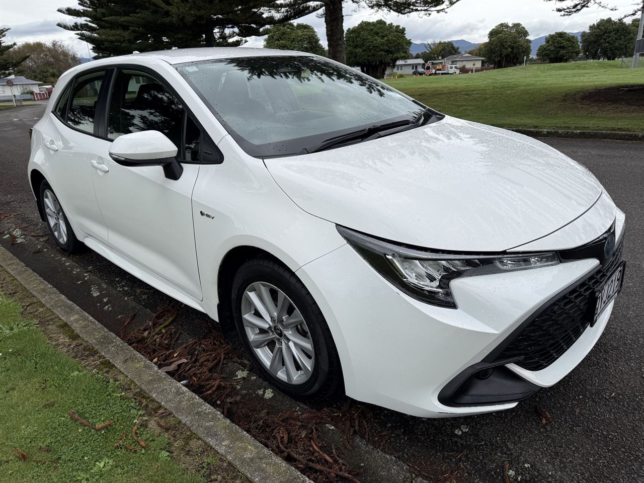 Vehicle image 3