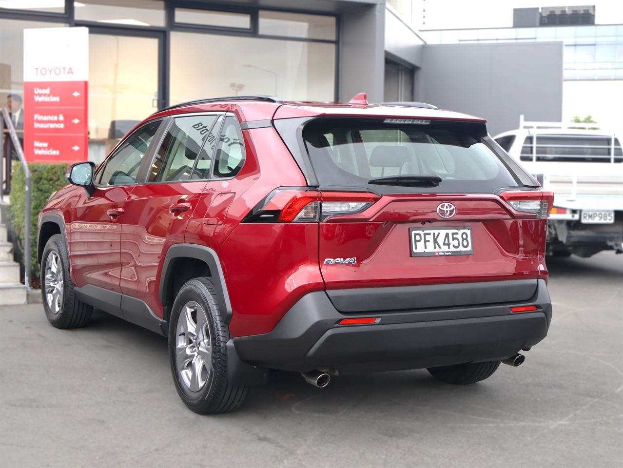 Vehicle image 5