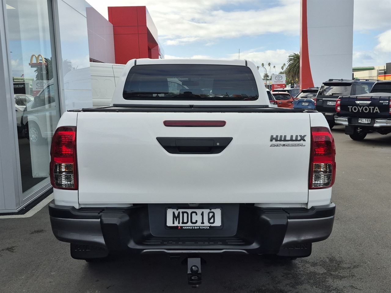 Vehicle image 4