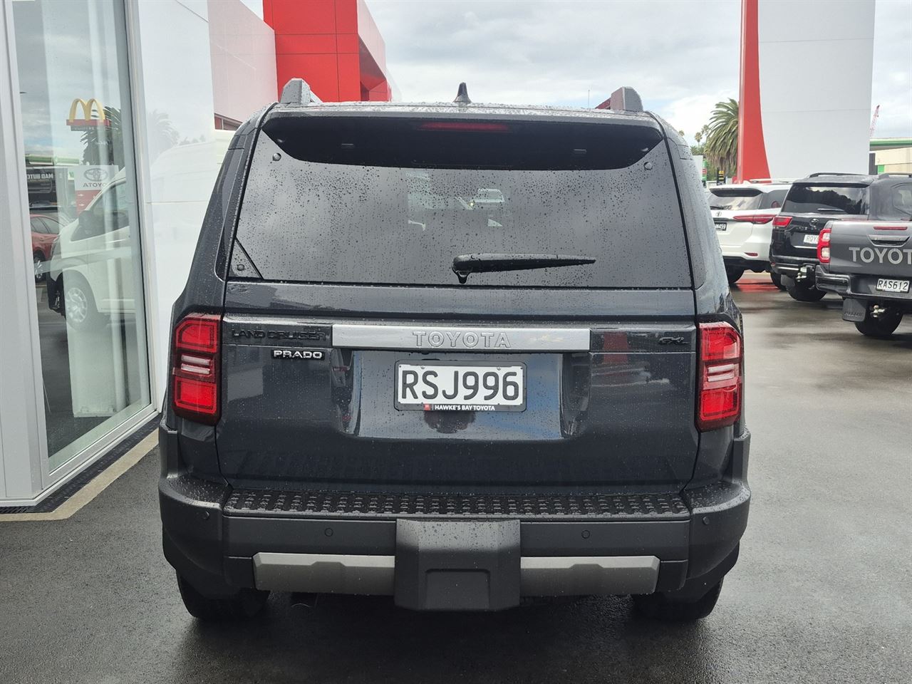 Vehicle image 4