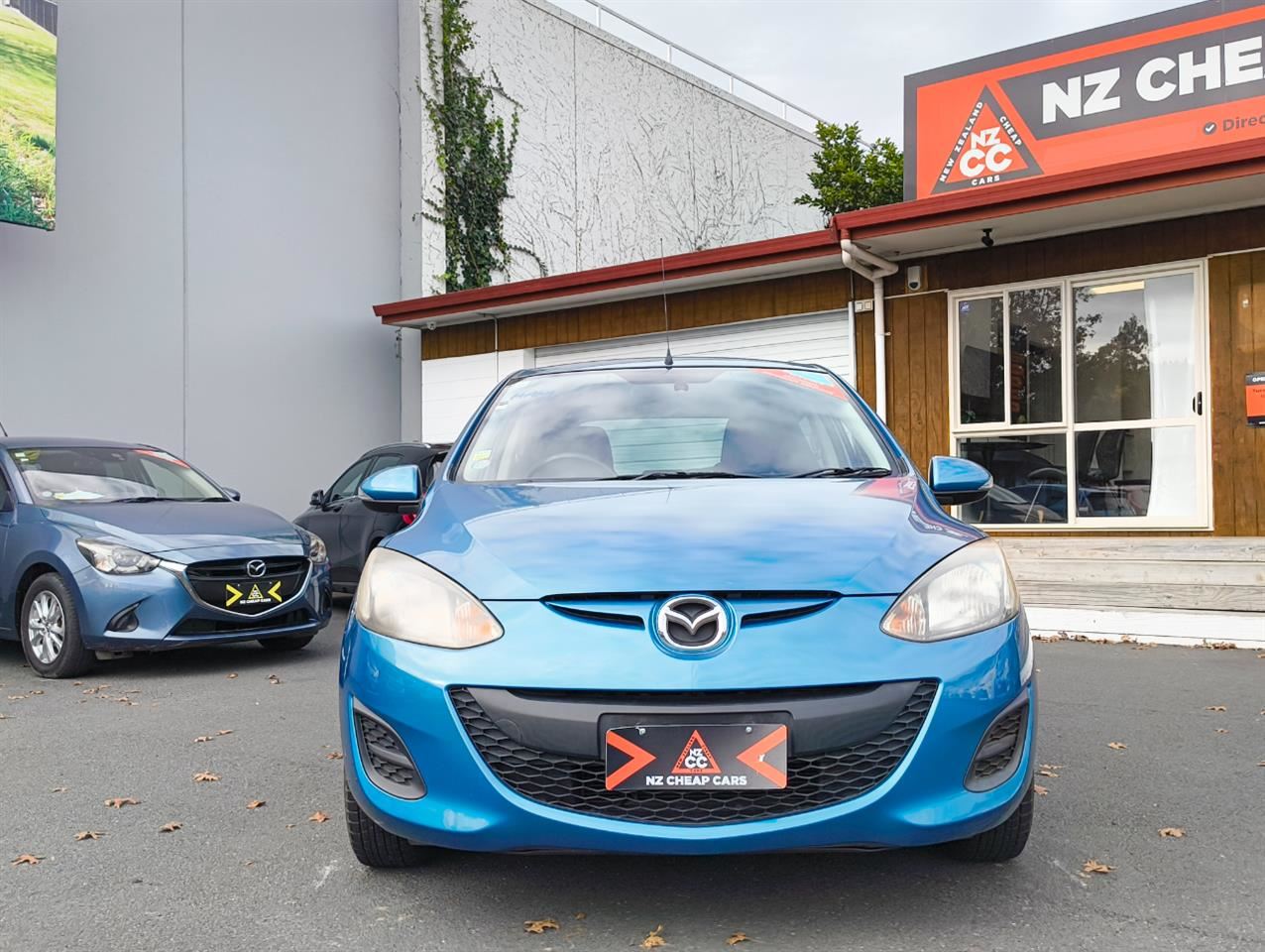 Vehicle image 3
