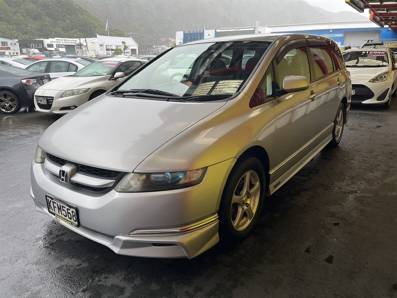 Vehicle image 3