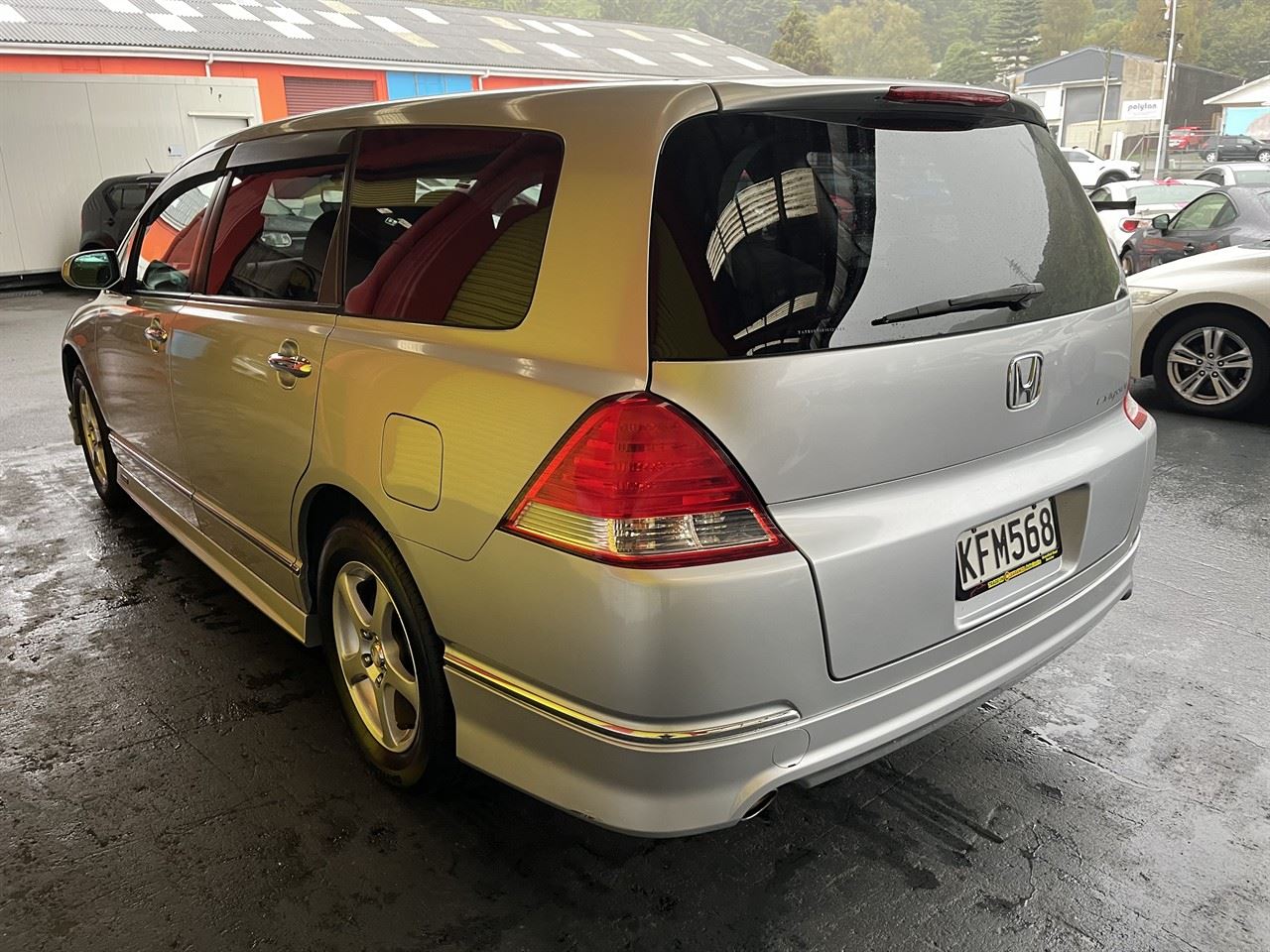 Vehicle image 4
