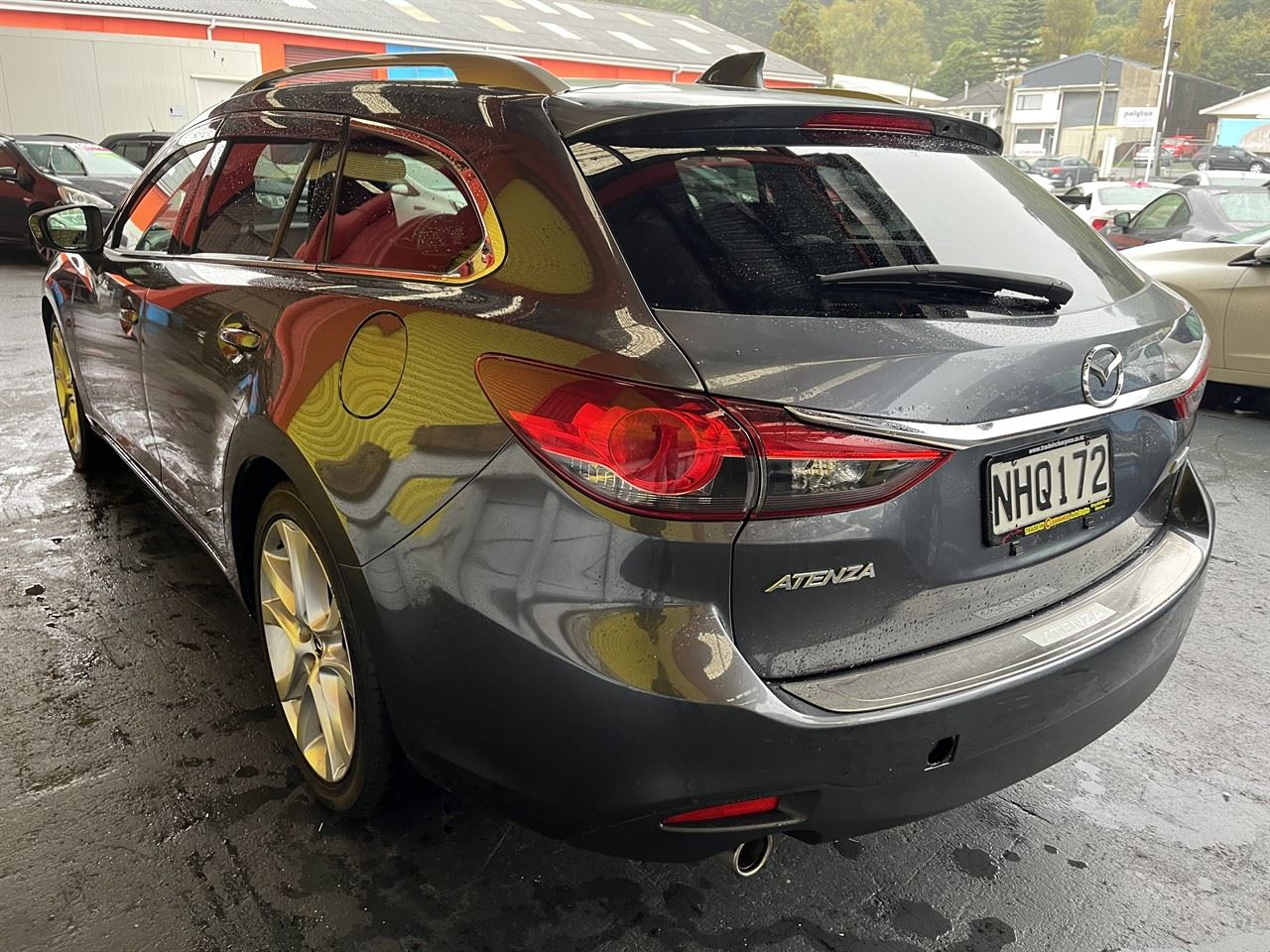 Vehicle image 4