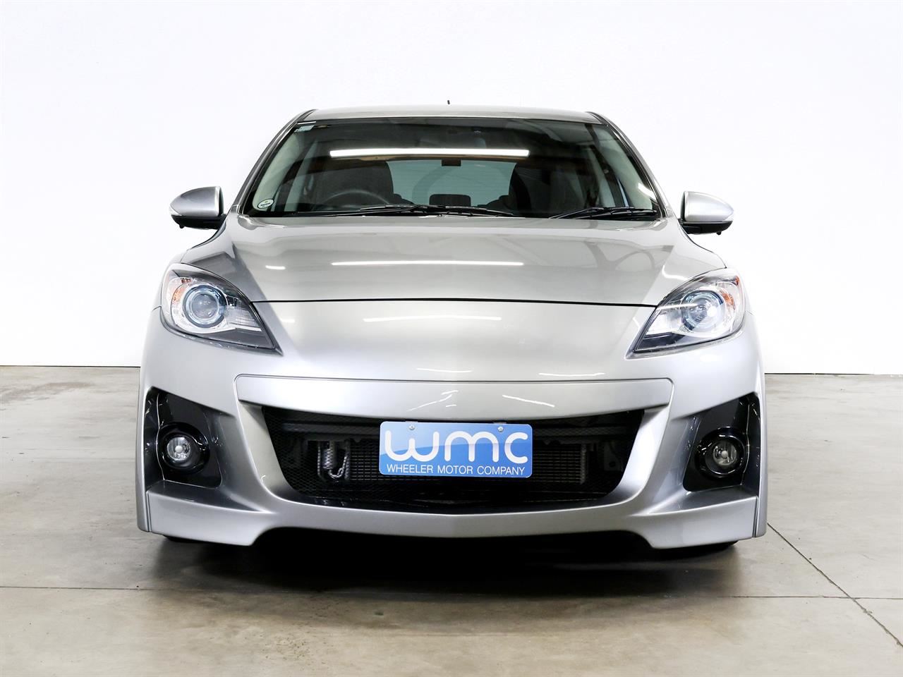 Vehicle image 3